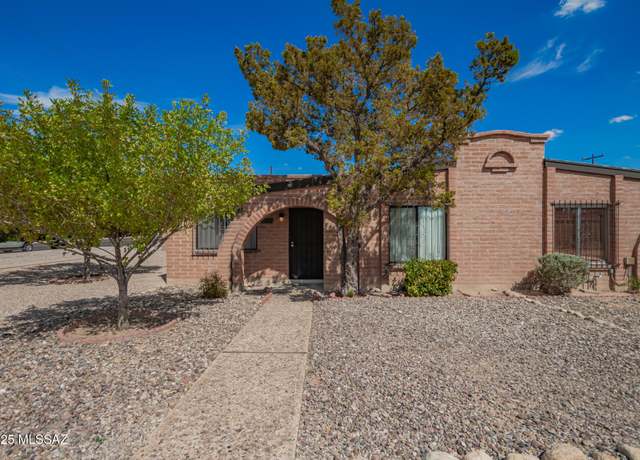 Property at 3176 N Vista Del Forte Dr, Tucson, AZ 85712, 2 beds, 2 baths