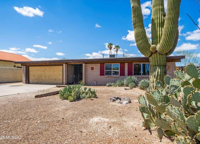 Property at 9770 E Hollow Pl, Tucson, AZ 85748, 3 beds, 2 baths