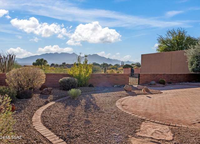 Property at 1717 W Placita Peseta, Green Valley, AZ 85622, 3 beds, 2 baths