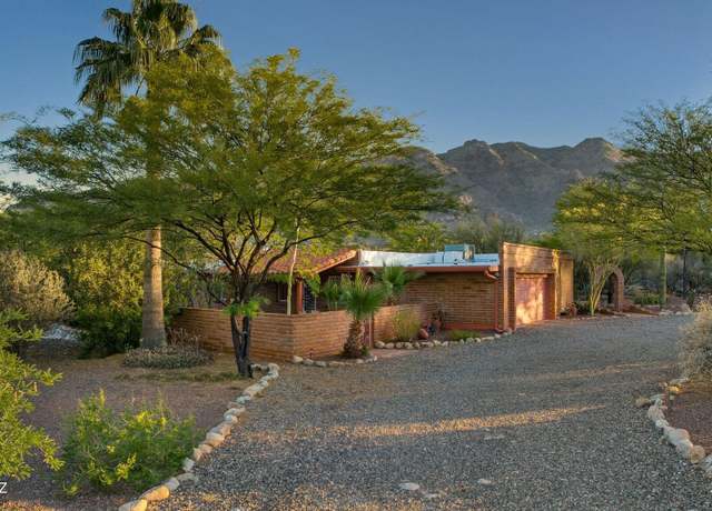 Property at 4921 E Camino De Los Olivos, Tucson, AZ 85718, 3 beds, 3 baths