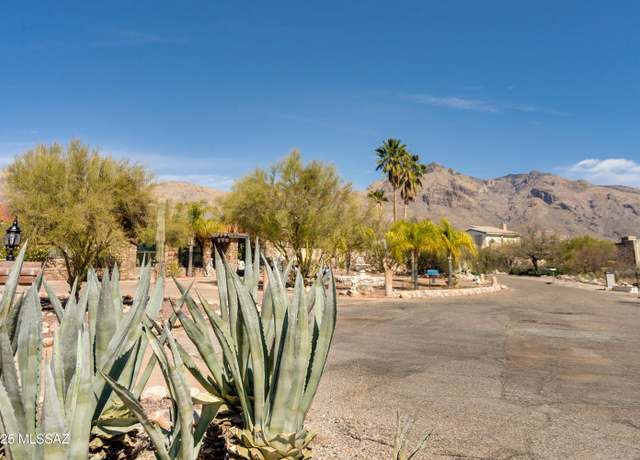 Property at 6711 N Calle Zella, Tucson, AZ 85718, 3 beds, 2.5 baths