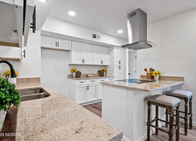 Property at 2730 S Calle Morena, Green Valley, AZ 85622, 3 beds, 2 baths