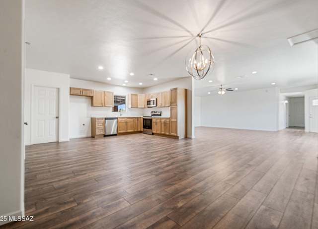 Property at 8323 W Tangerine Rd, Marana, AZ 85658, 4 beds, 2 baths