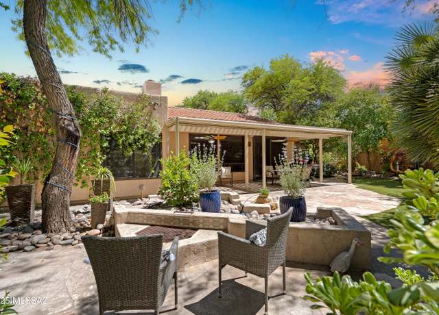 Property at 3061 N Willow Creek Dr, Tucson, AZ 85712, 3 beds, 2 baths