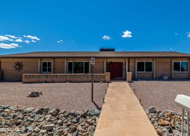 Property at 290 S Atlanta Dr, Vail, AZ 85641, 4 beds, 2 baths