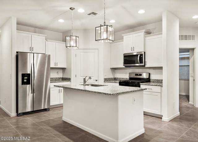 Property at 6910 E Paseo De Villalobos, Tucson, AZ 85756, 3 beds, 2 baths