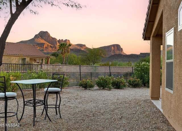 Property at 7977 W Sunfire Dr, Tucson, AZ 85743, 4 beds, 2 baths