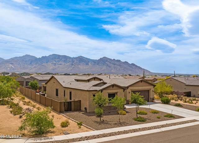 Property at 11568 N Big Star Trl, Tucson, AZ 85742, 3 beds, 2.5 baths