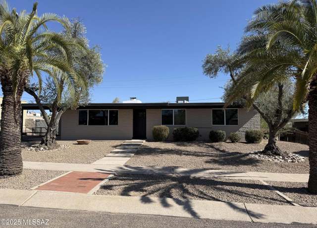 Property at 8324 E Beverly St, Tucson, AZ 85710, 3 beds, 2 baths