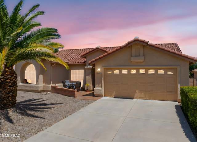Property at 2348 N Vuelta Entera, Green Valley, AZ 85614, 3 beds, 2 baths