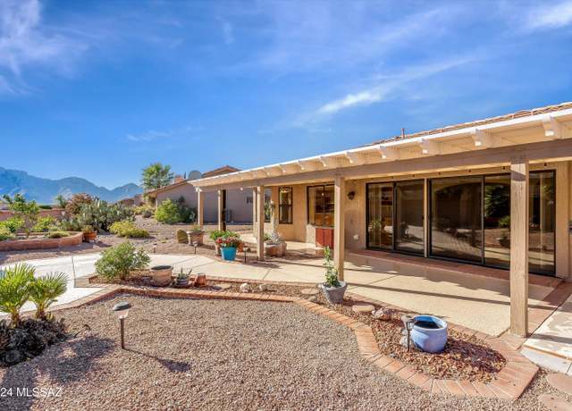 Property at 14484 N Lone Wolf Ln, Oro Valley, AZ 85755, 2 beds, 2 baths