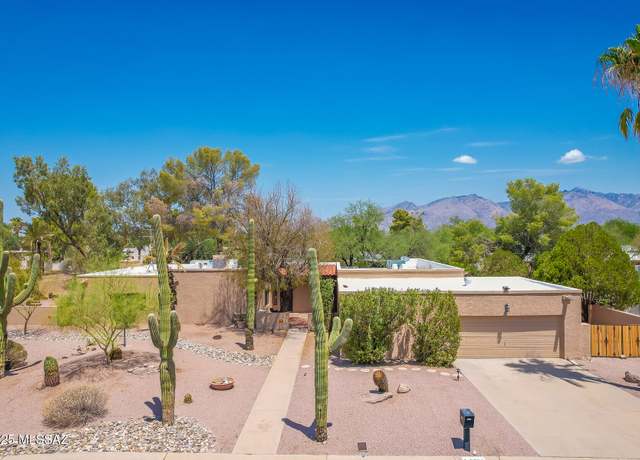 Property at 6967 E Calle Cerca, Tucson, AZ 85715, 6 beds, 3 baths