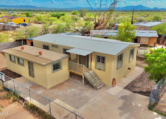 Property at 6911 W Tumbling T, Tucson, AZ 85757, 3 beds, 2 baths
