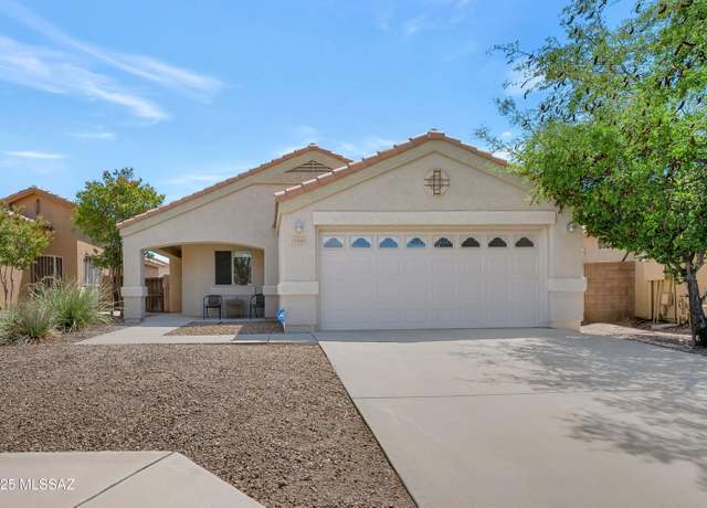 Property at 10440 E Oakbrook St, Tucson, AZ 85747, 3 beds, 2 baths