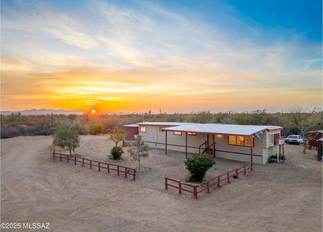 Property at 9160 W Lazy Be Pl, Tucson, AZ 85735, 2 beds, 1 bath