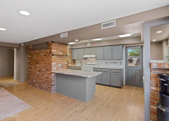 Property at 3202 W Calle Cereza, Tucson, AZ 85741, 3 beds, 2.5 baths