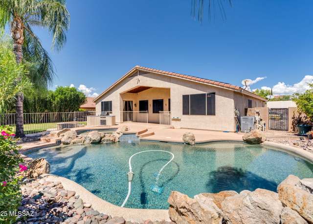 Property at 8748 E La Palma Dr, Tucson, AZ 85747, 4 beds, 2 baths