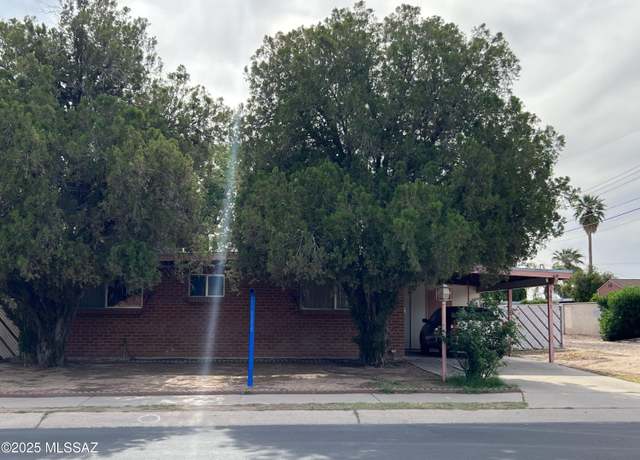 Property at 3851 N Reno Ave, Tucson, AZ 85705, 4 beds, 2 baths