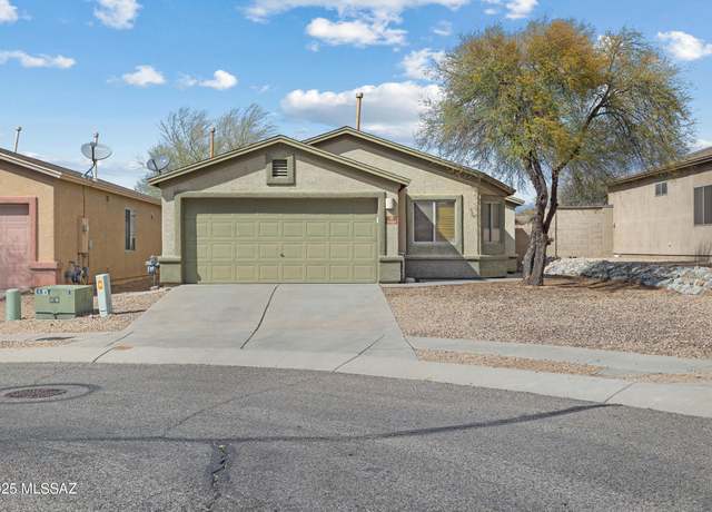 Property at 5989 E Chaucers Dr, Tucson, AZ 85756, 4 beds, 2 baths