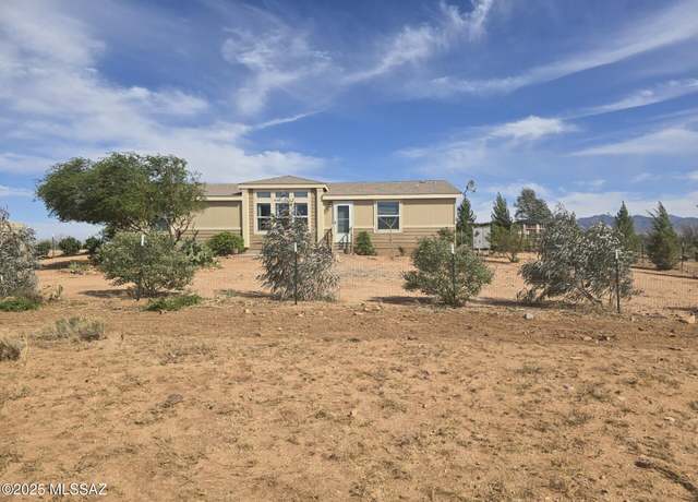 Property at 825 N Diana Dr, Benson, AZ 85602, 3 beds, 2 baths