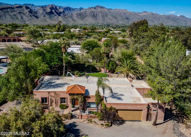 Property at 3920 N Hillwood Pl, Tucson, AZ 85750, 5 beds, 3 baths