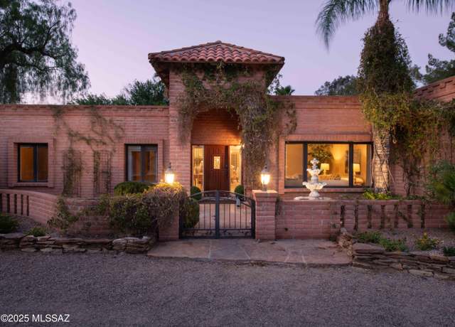 Property at 3920 N Hillwood Pl, Tucson, AZ 85750, 5 beds, 3 baths