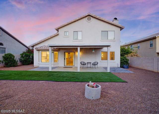 Property at 11143 N Divot Dr, Tucson, AZ 85737, 4 beds, 2.5 baths