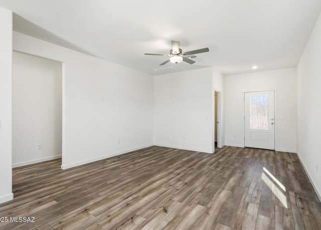 Property at 7281 W Cottage Farm Way, Tucson, AZ 85757, 3 beds, 2 baths