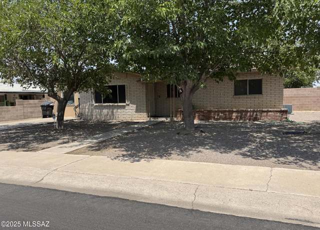 Property at 2311 S 12th Ave, Safford, AZ 85546, 3 beds, 2 baths