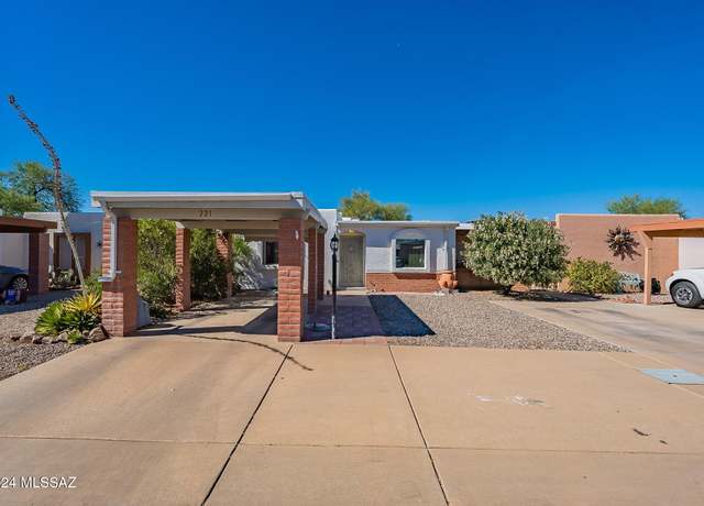 Property at 221 N Paseo De Los Conquistadores, Green Valley, AZ 85614, 2 beds, 2 baths