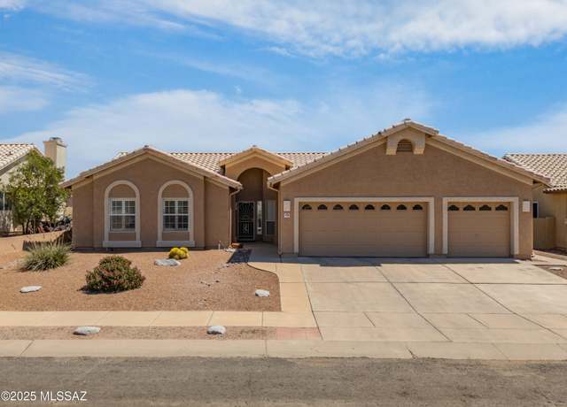 Property at 10030 E Paseo San Bruno, Tucson, AZ 85747, 3 beds, 2 baths
