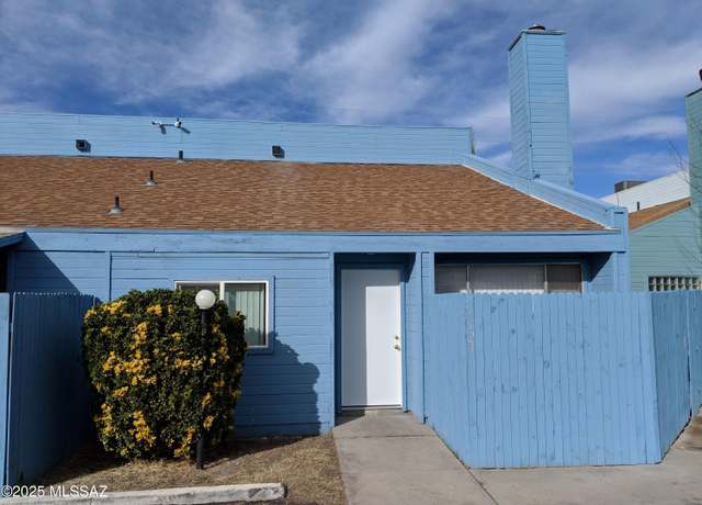 Property at 1123 W Roger Rd, Tucson, AZ 85705, 2 beds, 2 baths