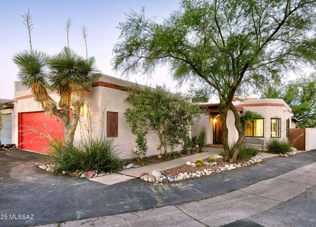Property at 2827 E Weymouth Cir, Tucson, AZ 85716, 2 beds, 2 baths