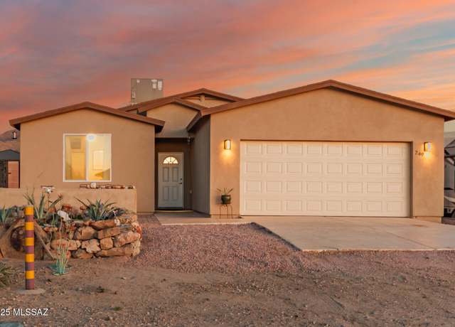 Property at 249 S Atlanta Dr, Vail, AZ 85641, 3 beds, 2 baths