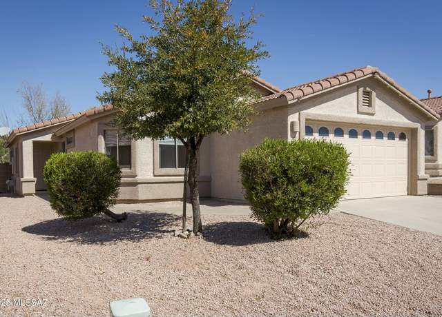 Property at 5574 W Crimson Bluff Dr, Marana, AZ 85658, 4 beds, 2 baths