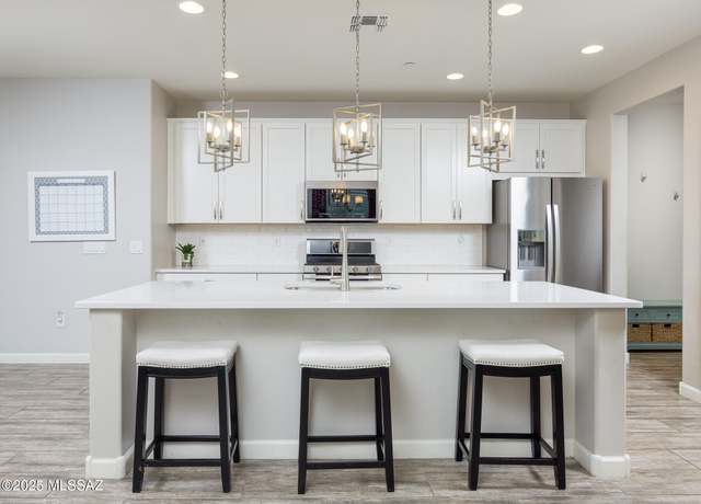 Property at 14241 E Hub Dr, Vail, AZ 85641, 4 beds, 2.5 baths