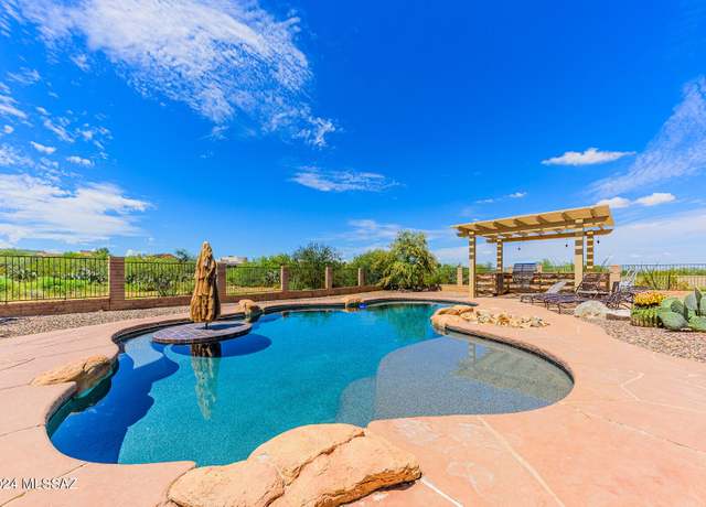 Property at 331 N Slate Dr, Vail, AZ 85641, 4 beds, 3.5 baths