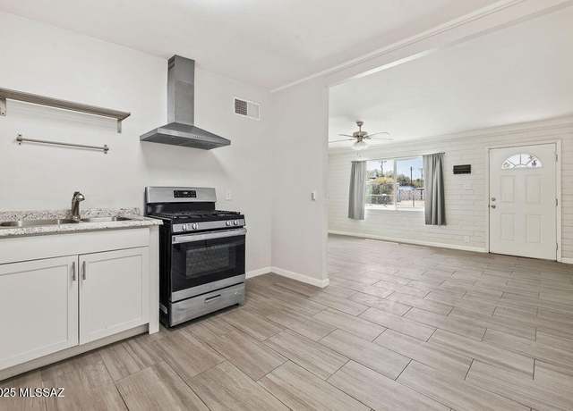 Property at 3231 E Halcyon Pl, Tucson, AZ 85716, 3 beds, 1 bath