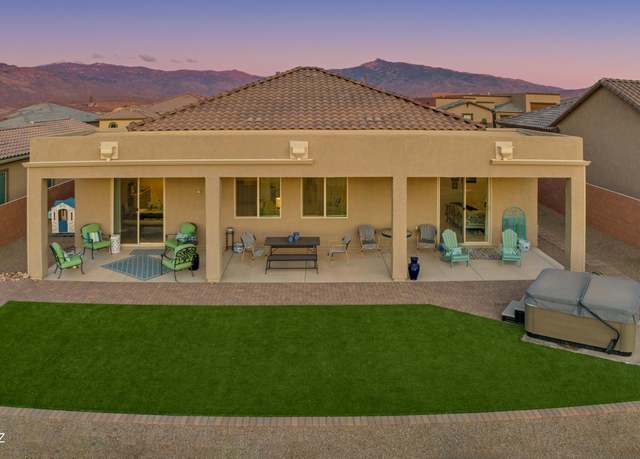 Property at 8020 S Desert Indigo Dr, Tucson, AZ 85747, 3 beds, 2.5 baths