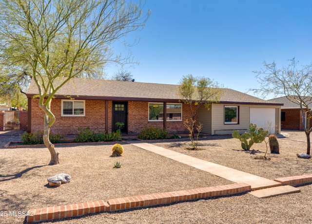 Property at 4110 E Roberts Pl, Tucson, AZ 85711, 2 beds, 2 baths