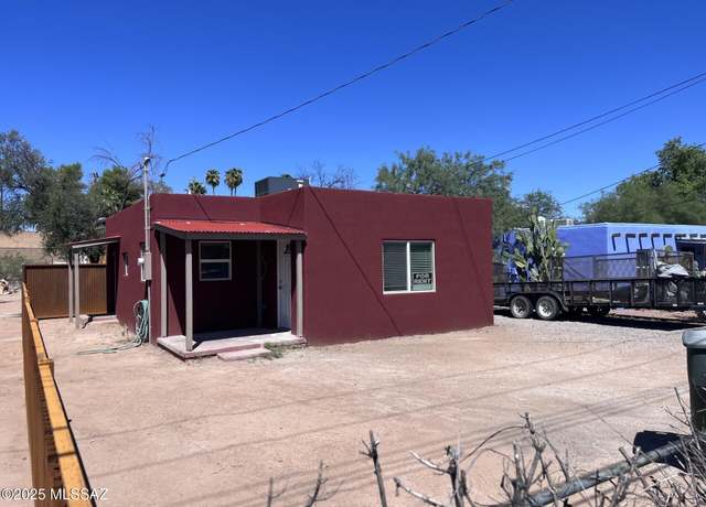Property at 1385 E Hedrick Dr, Tucson, AZ 85719, 3 beds, 2 baths