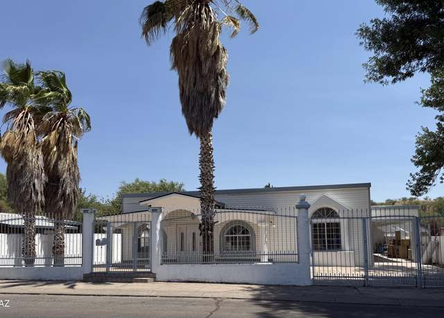 Property at 442 E Calle Sonora, Nogales, AZ 85621, 4 beds, 2 baths