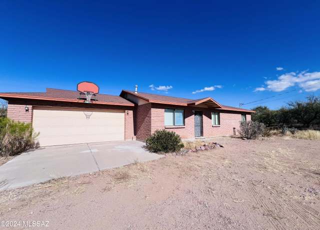 Property at 121 Circulo Penjamo, Rio Rico, AZ 85648, 3 beds, 2 baths