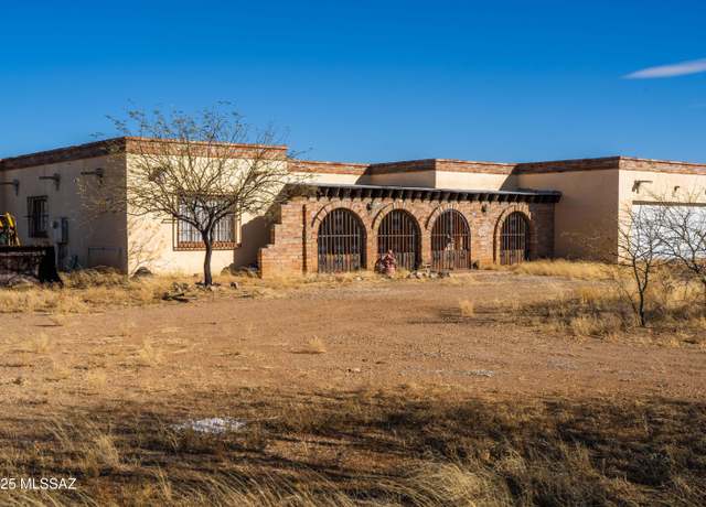 Property at 4120 W Calle Dos, Green Valley, AZ 85622, 4 beds, 3 baths