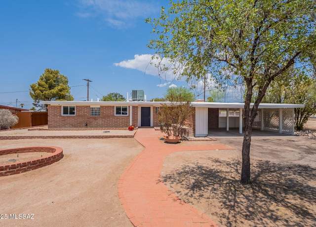 Property at 5457 E Holmes St, Tucson, AZ 85711, 3 beds, 2 baths