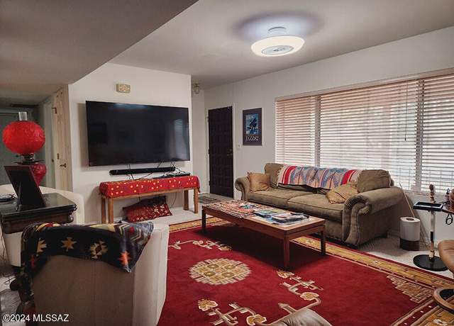 Property at 101 W Calle Montana Jack, Green Valley, AZ 85614, 3 beds, 2 baths