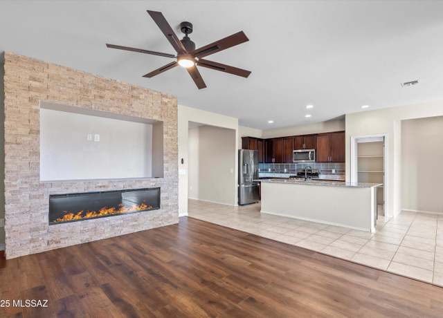 Property at 12709 N Wildrose Dr, Marana, AZ 85653, 4 beds, 2 baths