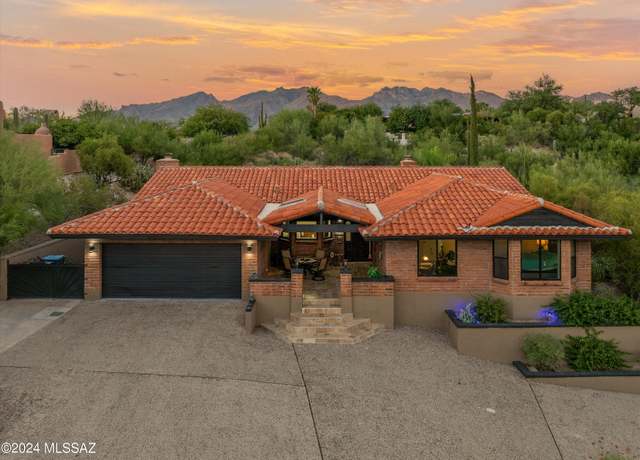 Property at 5701 E Rio Verde Vista Dr, Tucson, AZ 85750, 4 beds, 2.5 baths