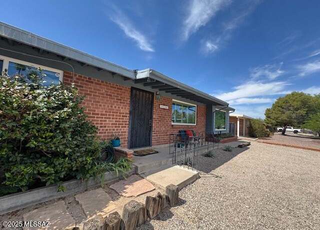 Property at 5242 E 2nd St, Tucson, AZ 85711, 3 beds, 2 baths