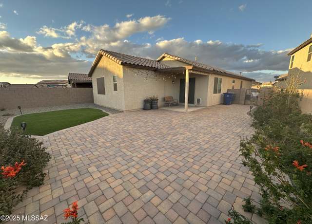 Property at 4466 S Sunrise Bluff Way, Tucson, AZ 85730, 4 beds, 2 baths